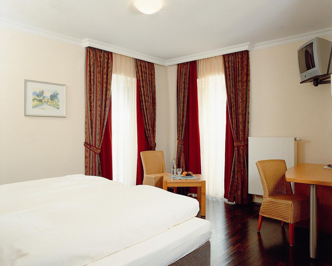 Hotel Rauch Ettringen  Exteriér fotografie
